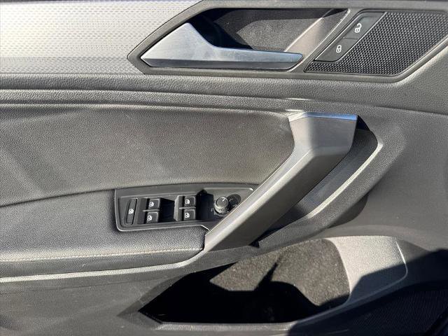 Used 2022 Volkswagen Tiguan S image 18