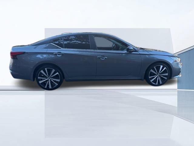 Used 2019 Nissan Altima 2.5 SR w/ SR Premium Package image 7