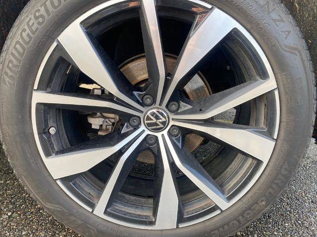 Used 2024 Volkswagen Atlas SEL Premium R-Line image 13