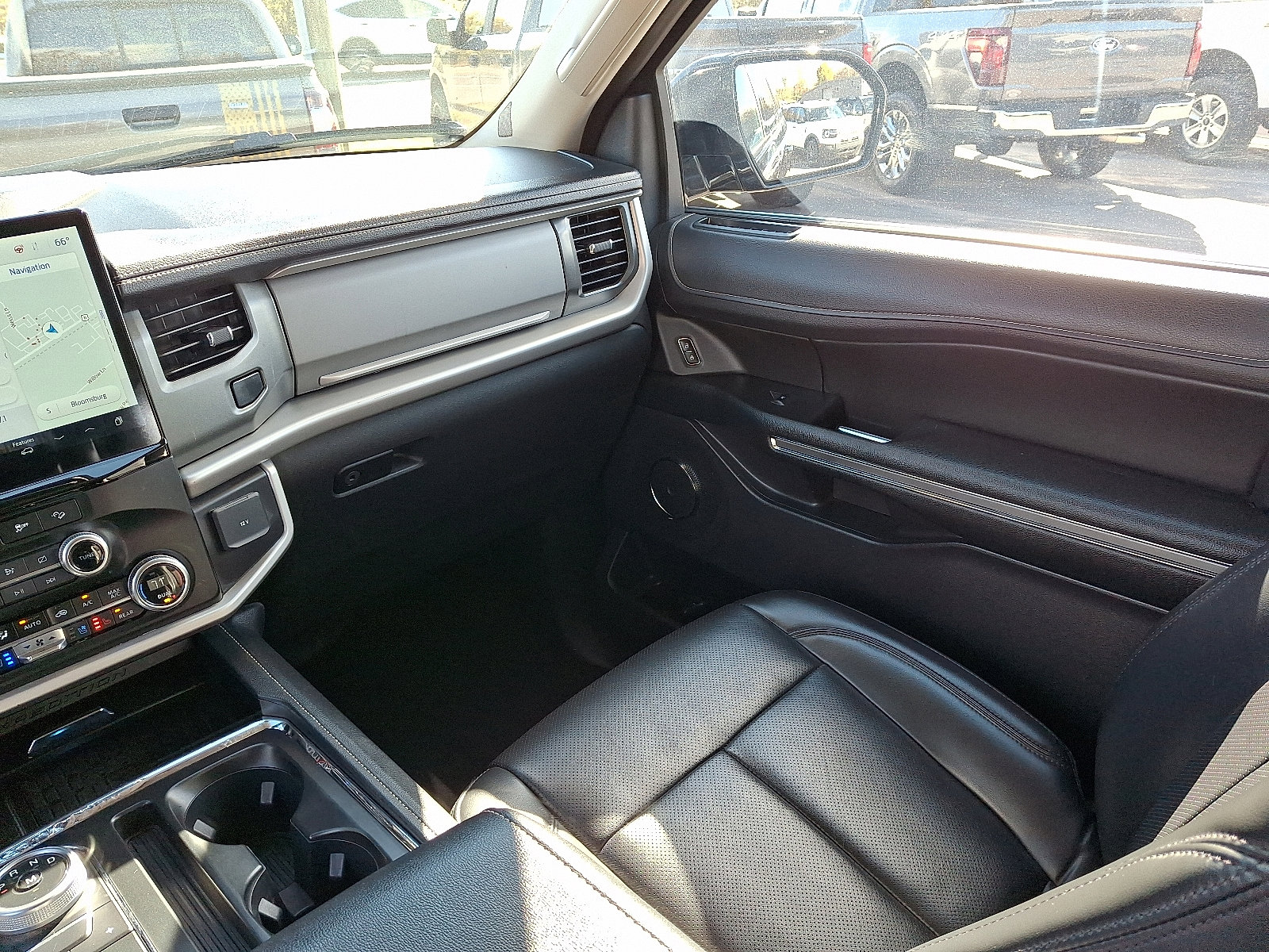 Certified 2024 Ford Expedition Max XLT image 16