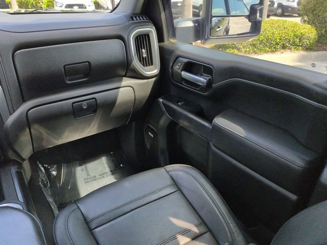 Used 2020 GMC Sierra 2500 Denali w/ Denali Ultimate Package AWD/4WD image 18