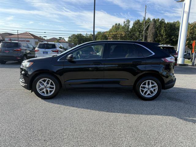 Certified 2022 Ford Edge SEL w/ Convenience Package AWD/4WD image 2