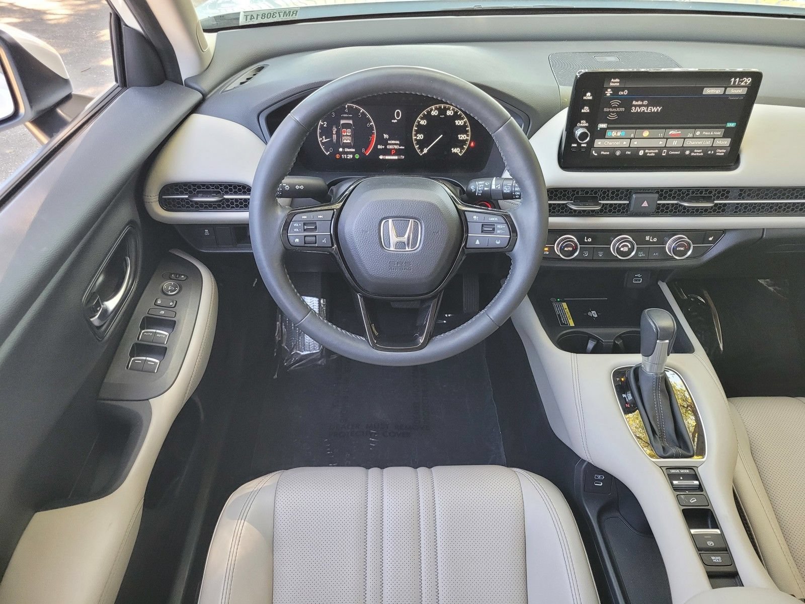 Used 2024 Honda HR-V EX-L image 11
