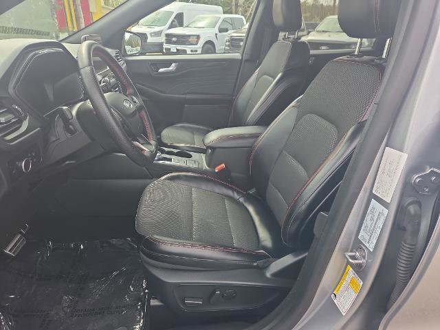 Certified 2024 Ford Escape ST-Line AWD/4WD image 15