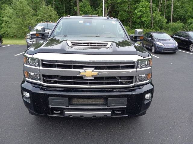 Used 2019 Chevrolet Silverado 2500 High Country w/ Duramax Plus Package AWD/4WD image 12