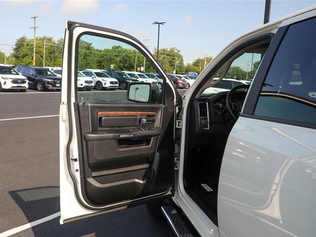 Used 2018 RAM 1500 Laramie AWD/4WD image 16