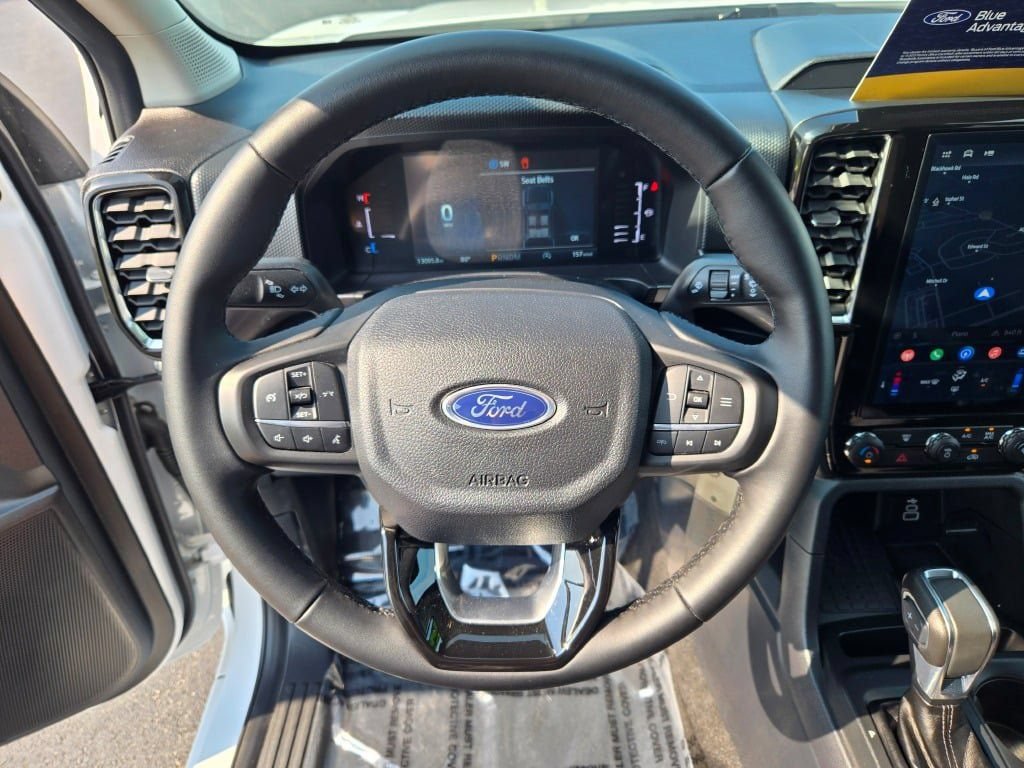 Certified 2025 Ford Ranger XLT w/ Black Appearance Package AWD/4WD image 33