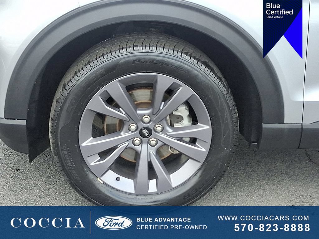 Certified 2023 Ford Explorer XLT w/ Equipment Group 202A AWD/4WD image 8