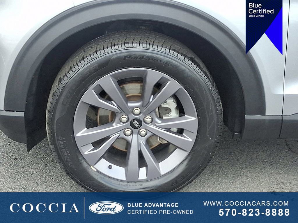 Certified 2023 Ford Explorer XLT w/ Equipment Group 202A AWD/4WD image 8