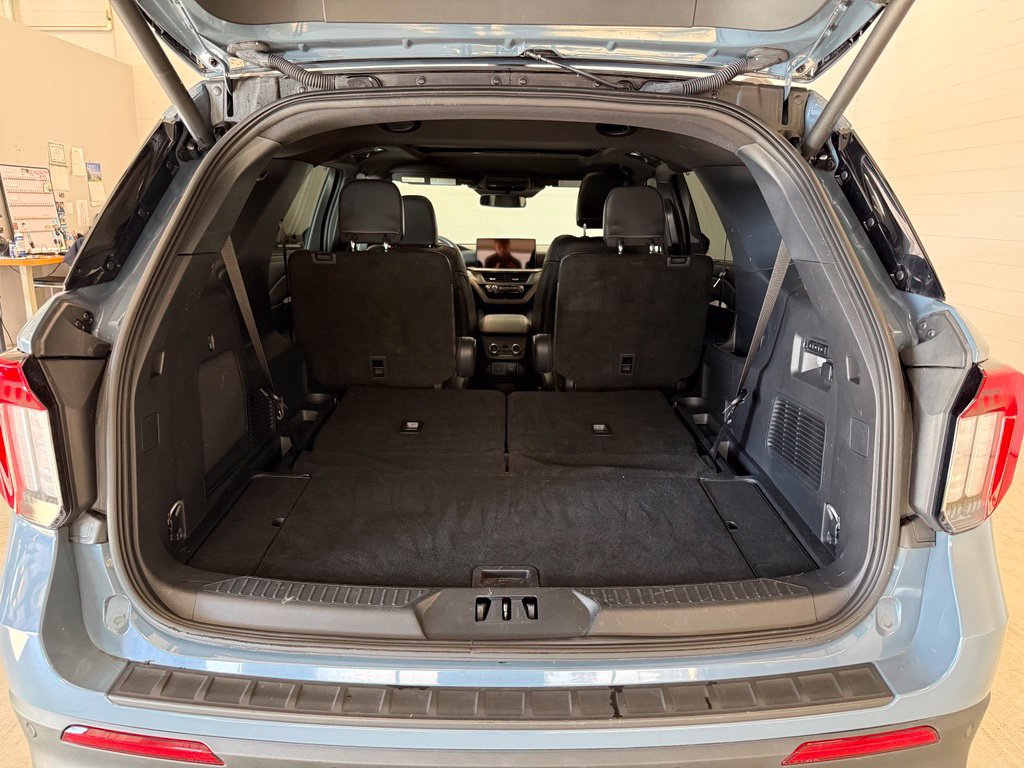 Certified 2025 Ford Explorer ST AWD/4WD image 14