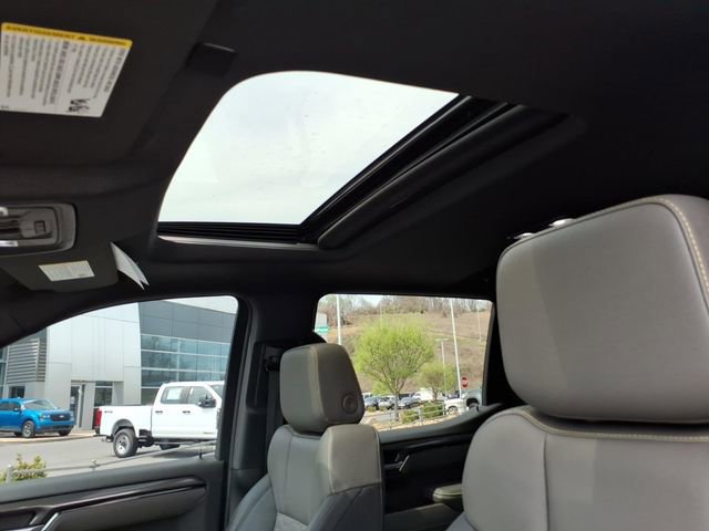 Used 2023 Chevrolet Silverado 1500 ZR2 w/ Technology Package image 19