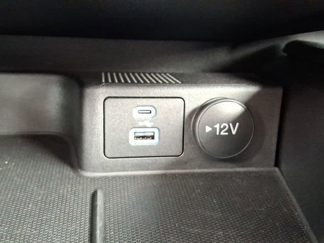 Certified 2022 Ford Escape SE w/ SE Sport Appearance Package image 25