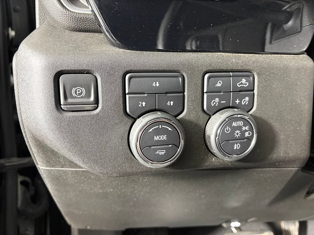 Used 2024 Chevrolet Silverado 2500 LT w/ Midnight Edition AWD/4WD image 14