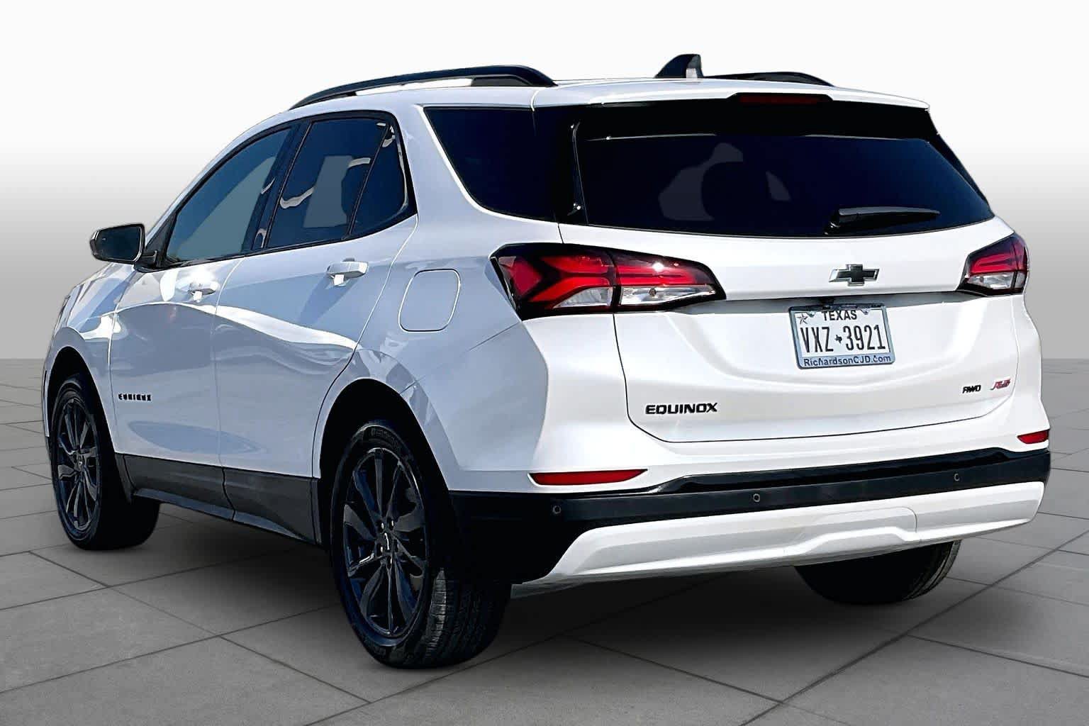 Used 2024 Chevrolet Equinox RS AWD/4WD image 12