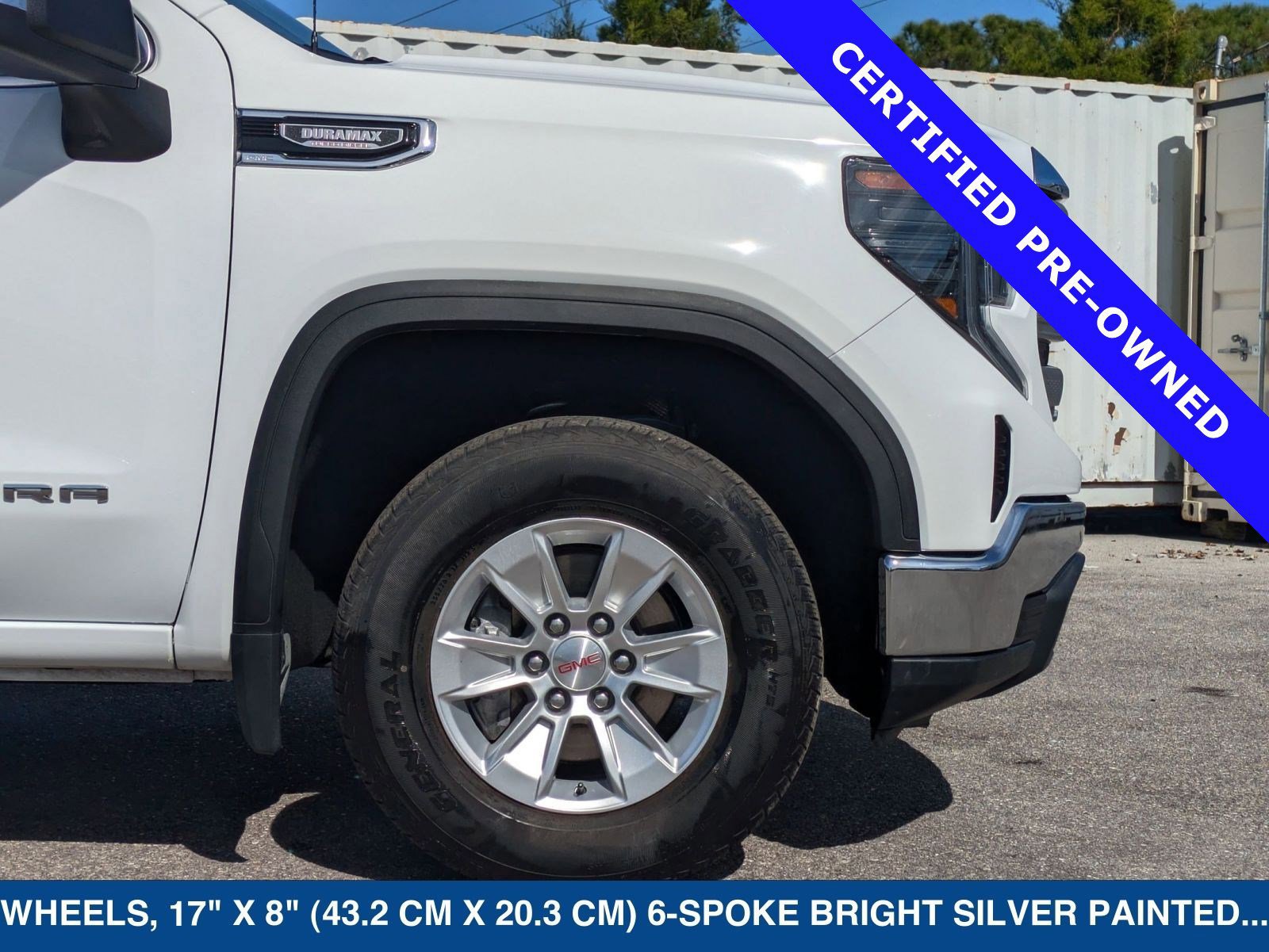 Used 2024 GMC Sierra 1500 SLE image 11