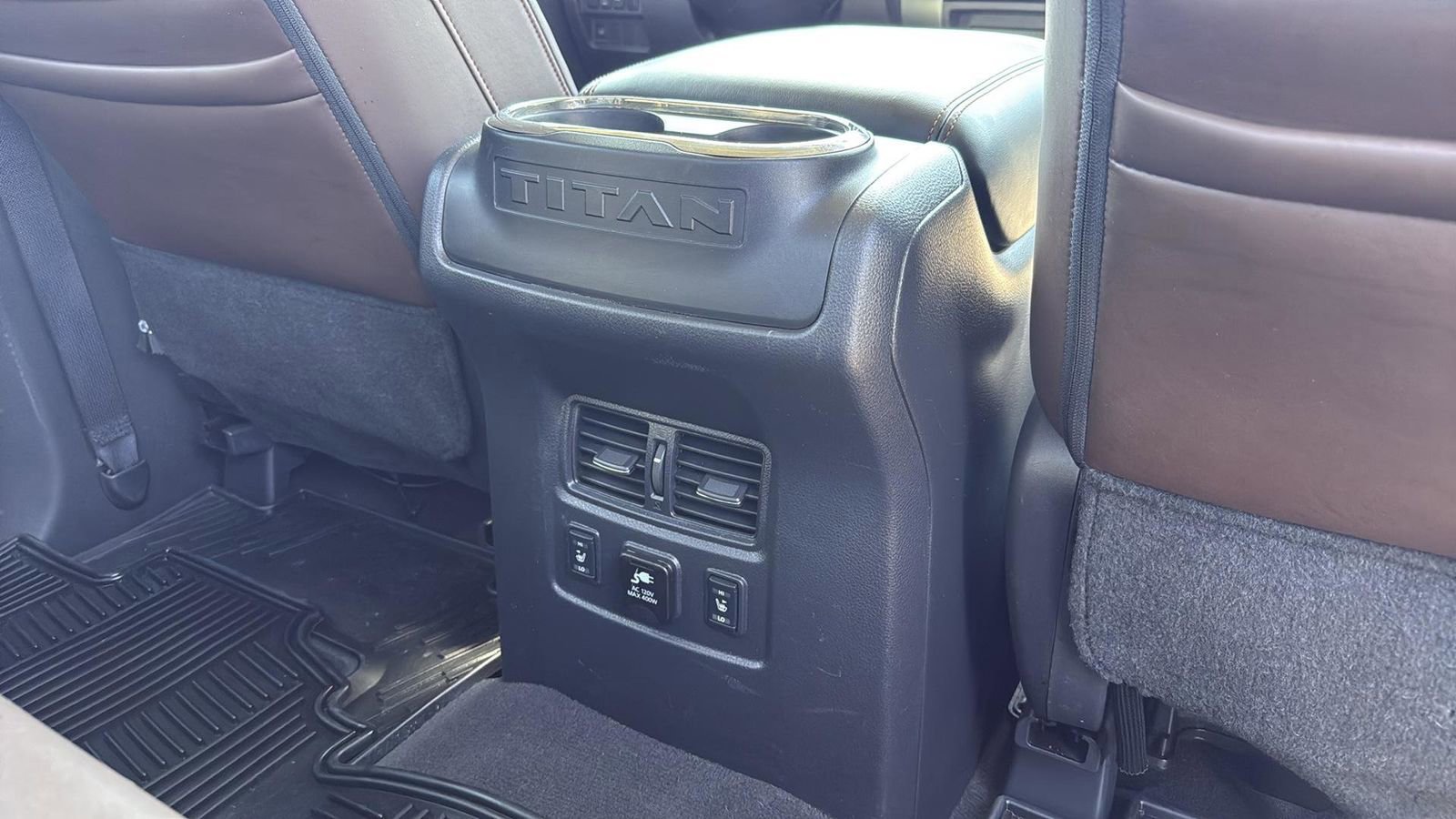 Used 2017 Nissan Titan Platinum Reserve image 24