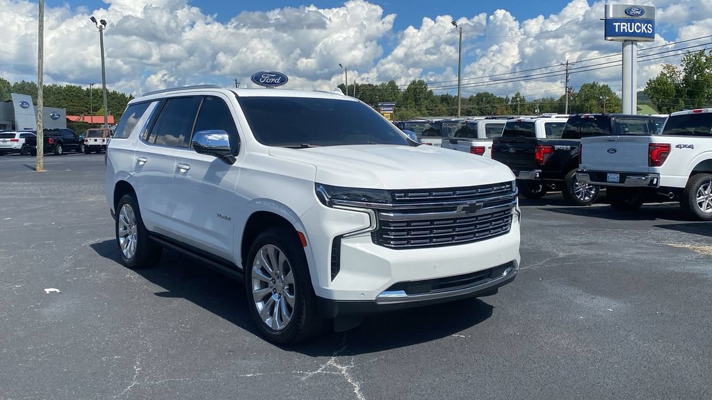 Used 2023 Chevrolet Tahoe Premier AWD/4WD image 3