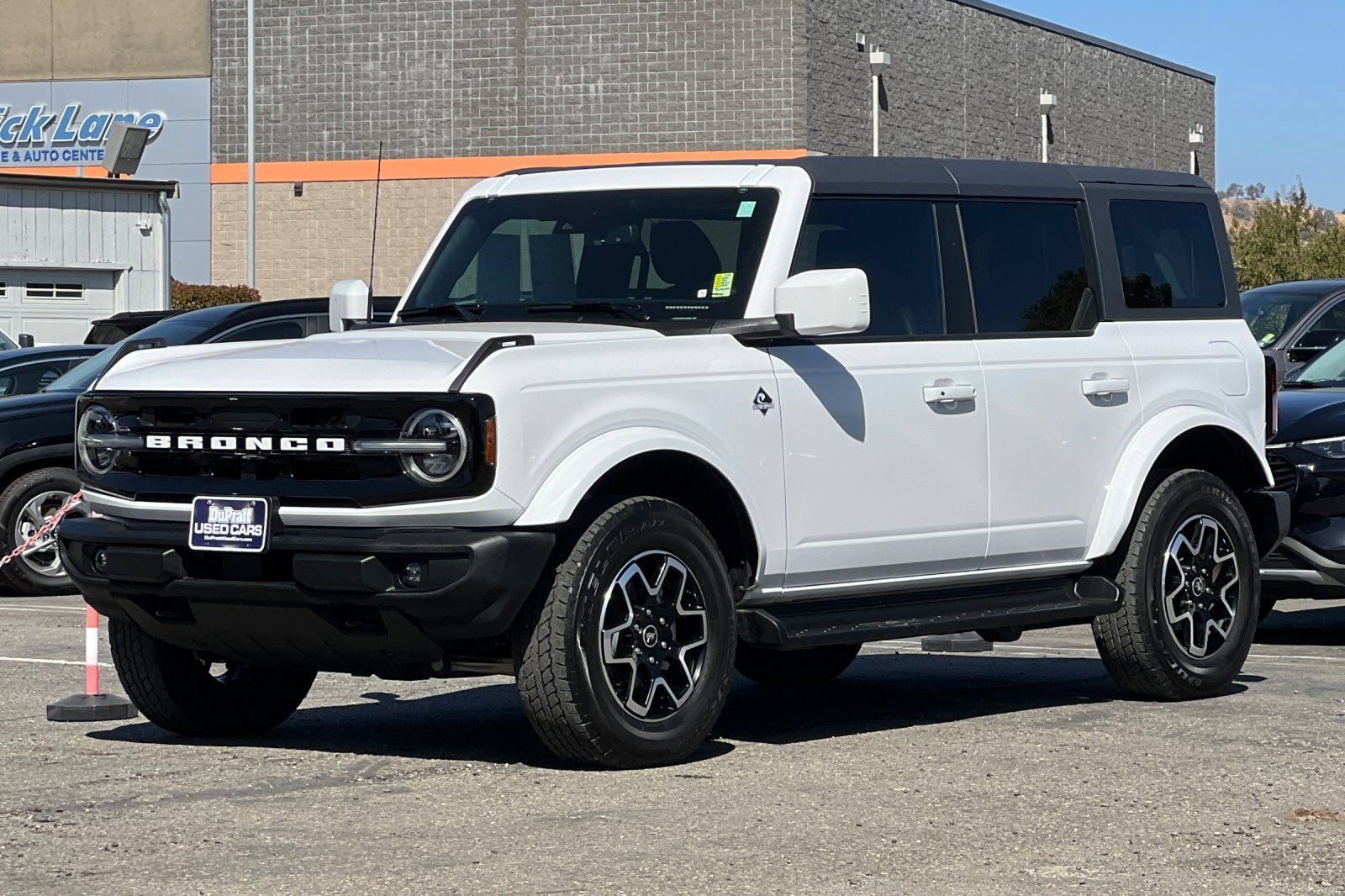 Certified 2025 Ford Bronco Outer Banks AWD/4WD image 8