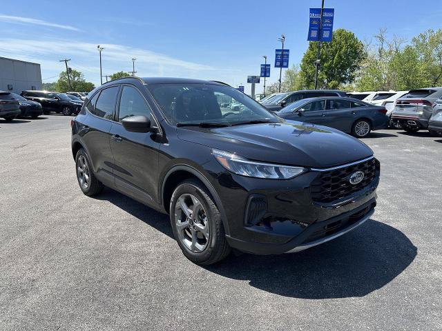 Certified 2025 Ford Escape ST-Line AWD/4WD image 9
