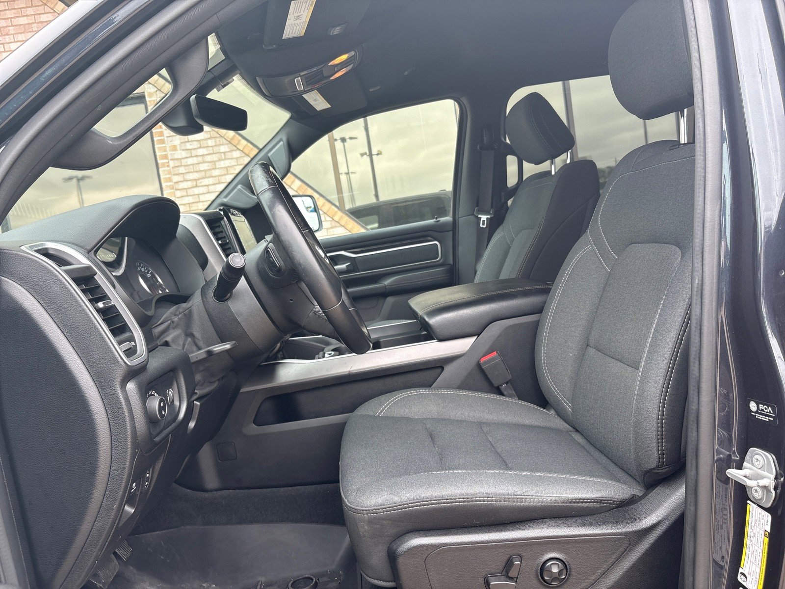 Used 2021 RAM 1500 Big Horn AWD/4WD image 3