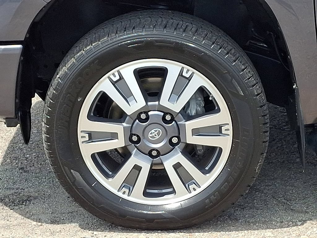 Used 2018 Toyota Tundra Platinum AWD/4WD image 8