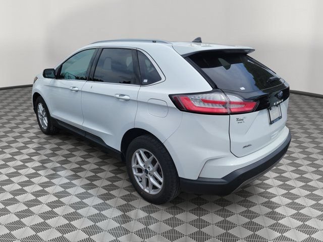 Certified 2022 Ford Edge SEL w/ Convenience Package AWD/4WD image 3