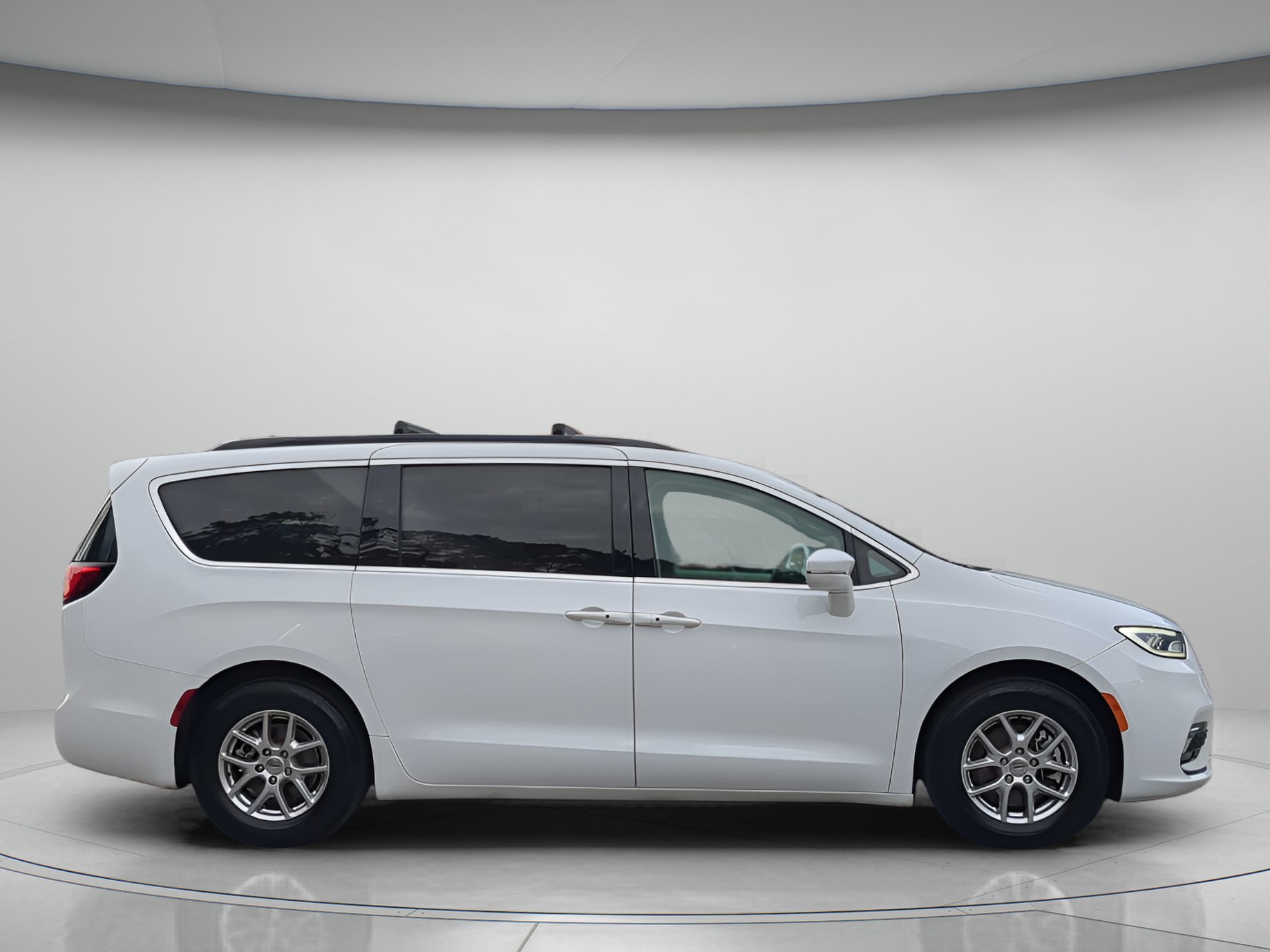 Used 2022 Chrysler Pacifica Touring-L FWD image 39
