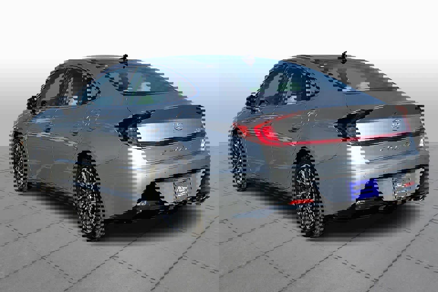 Used 2020 Hyundai Sonata Limited image 4