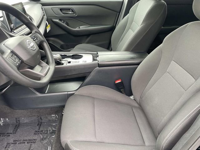 Used 2025 Nissan Rogue S FWD image 19