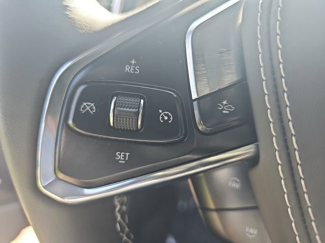 Used 2025 Chevrolet Corvette Stingray Coupe w/ 1LT image 14