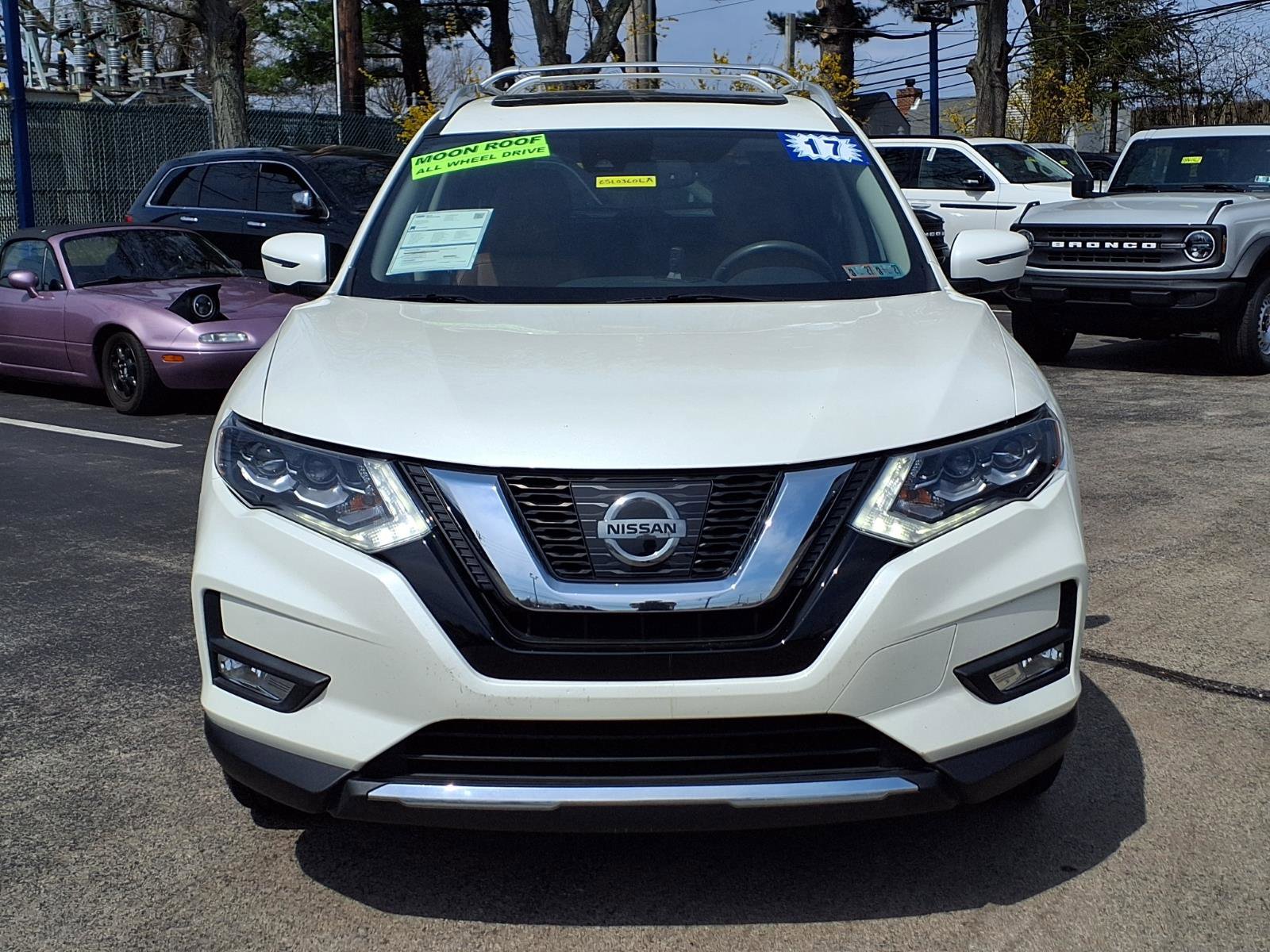 Used 2017 Nissan Rogue SL w/ SL Premium Package AWD/4WD image 8