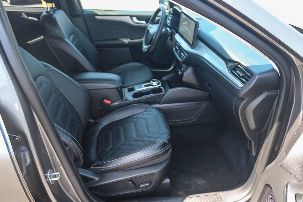 Certified 2023 Ford Escape Platinum w/ Premium Technology Package FWD image 20