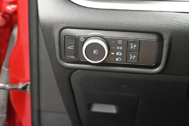 Certified 2024 Ford Explorer XLT w/ Equipment Group 202A AWD/4WD image 11
