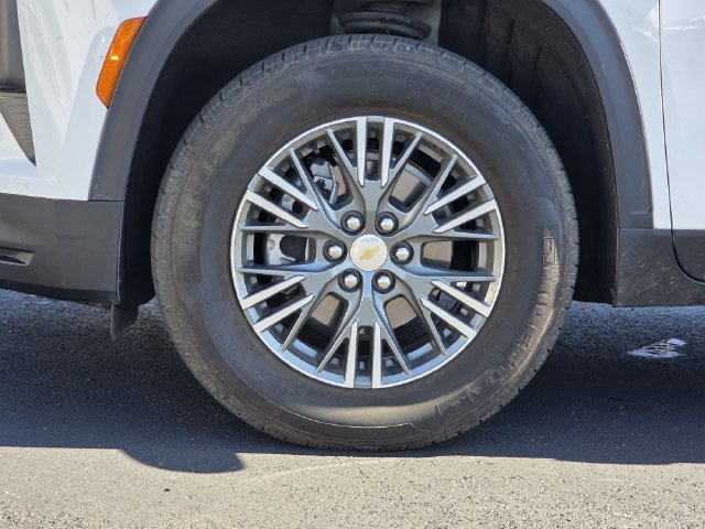 Used 2024 Chevrolet Traverse LS FWD image 34