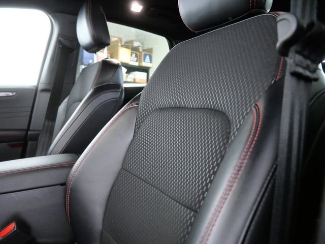 Certified 2025 Ford Escape ST-Line image 17