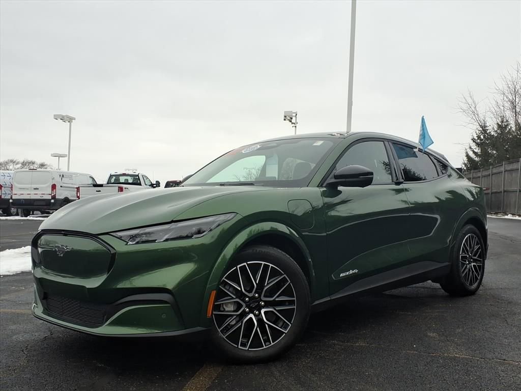Certified 2025 Ford Mustang Mach-E Premium image 3