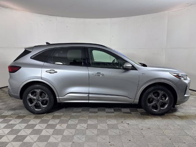 Certified 2023 Ford Escape ST-Line Select w/ Tech Pack #1 AWD/4WD image 2