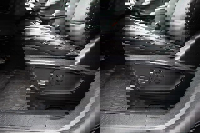 Certified 2025 Ford Escape Platinum image 13