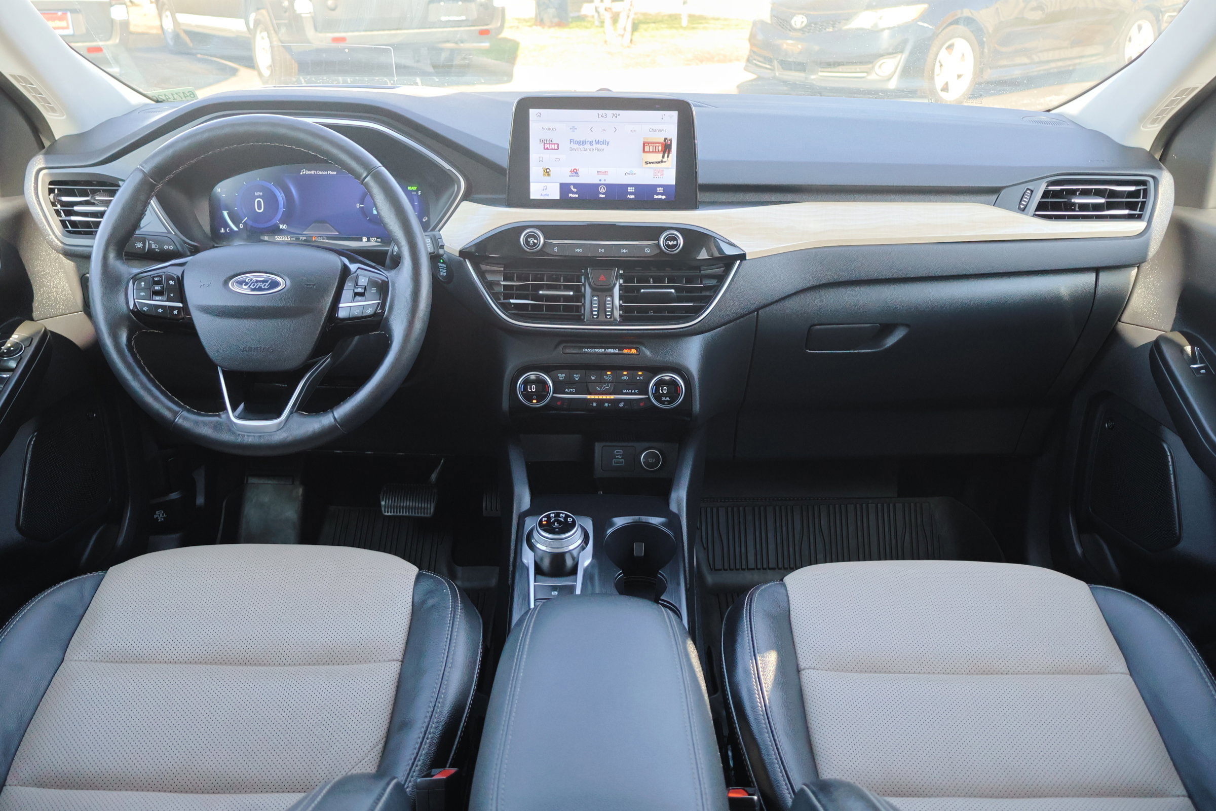 Certified 2021 Ford Escape Titanium w/ Titanium Elite Package image 24