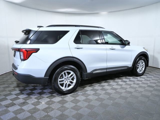Certified 2025 Ford Explorer Active image 4