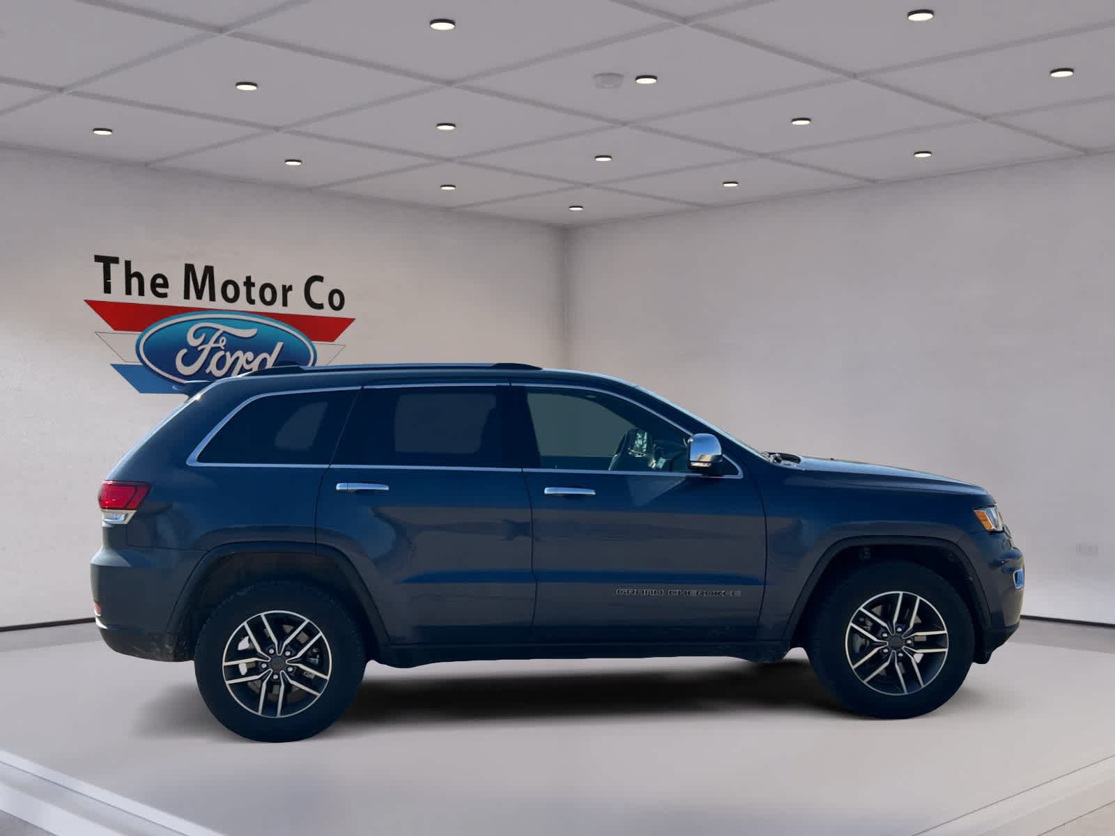 Used 2021 Jeep Grand Cherokee Limited w/ Trailer Tow Group IV AWD/4WD image 4