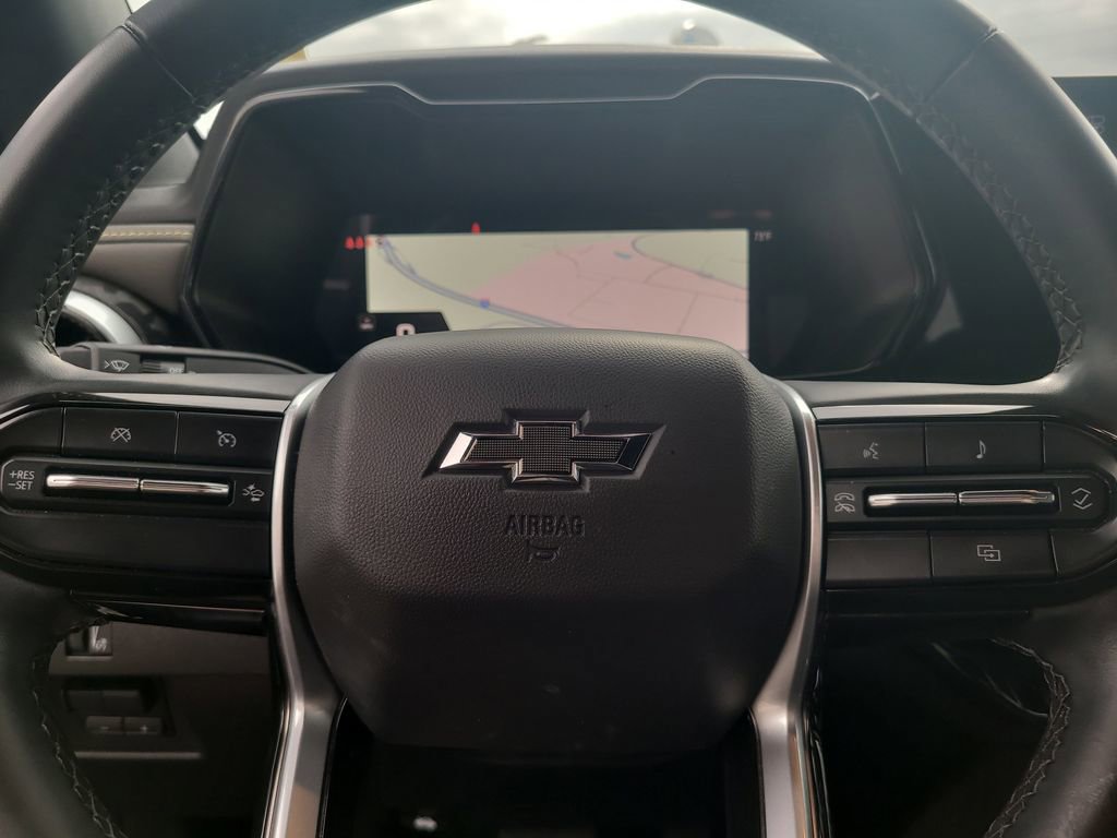 Used 2024 Chevrolet Colorado ZR2 w/ Technology Package image 12