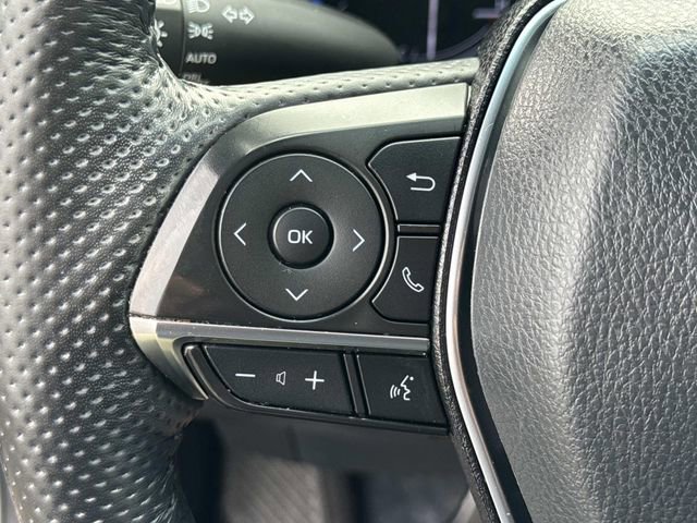 Used 2021 Toyota Avalon Limited image 8