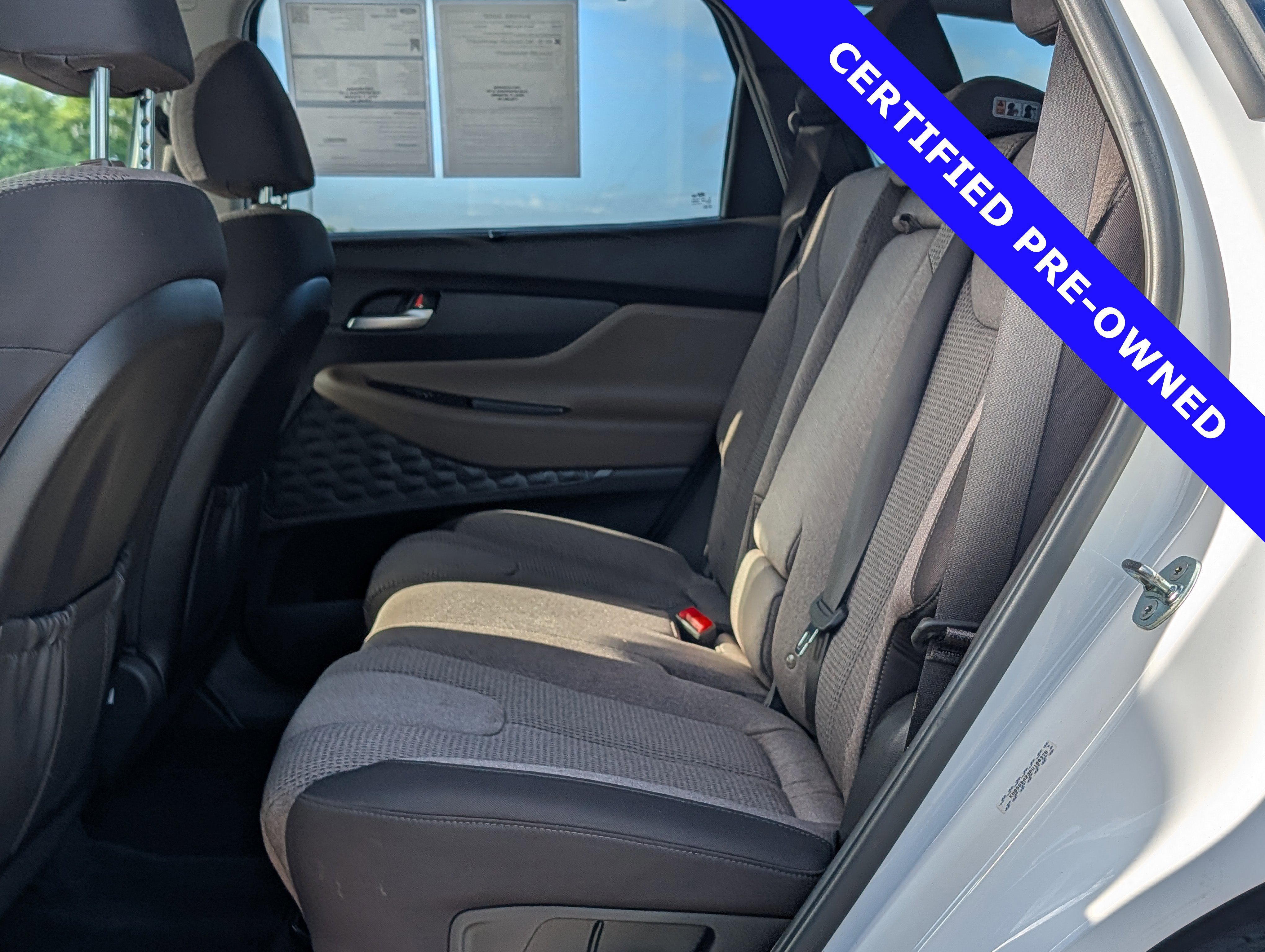 Used 2023 Hyundai Santa Fe SEL Convenience image 15