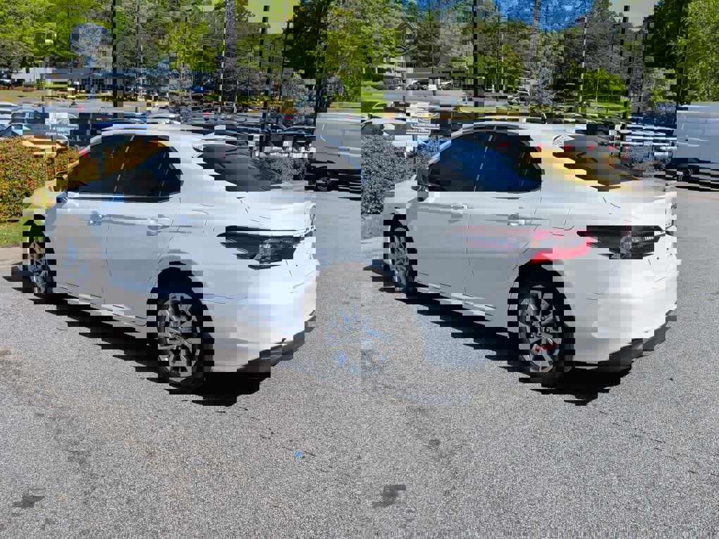 Used 2024 Toyota Camry LE w/ Convenience Package FWD image 5