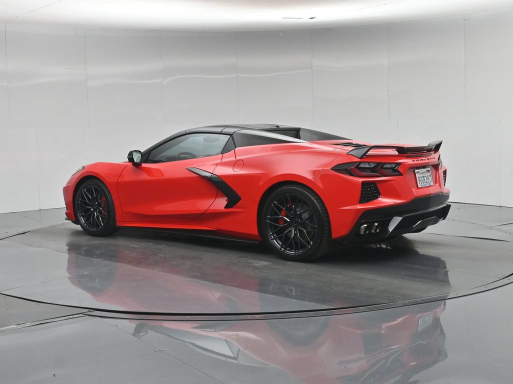 Used 2021 Chevrolet Corvette Stingray Premium Conv w/ Z51 Performance Package RWD image 30
