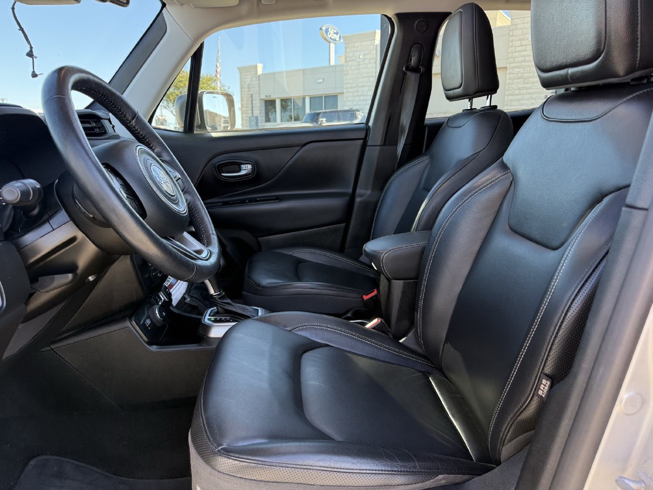 Used 2019 Jeep Renegade Limited AWD/4WD image 24