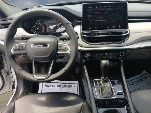 Used 2025 Jeep Compass Limited AWD/4WD image 10