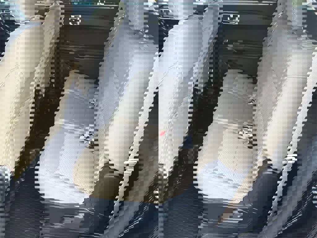 Certified 2024 Ford Explorer Base image 19