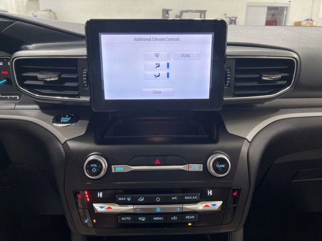 Certified 2020 Ford Explorer XLT w/ Equipment Group 202A image 45